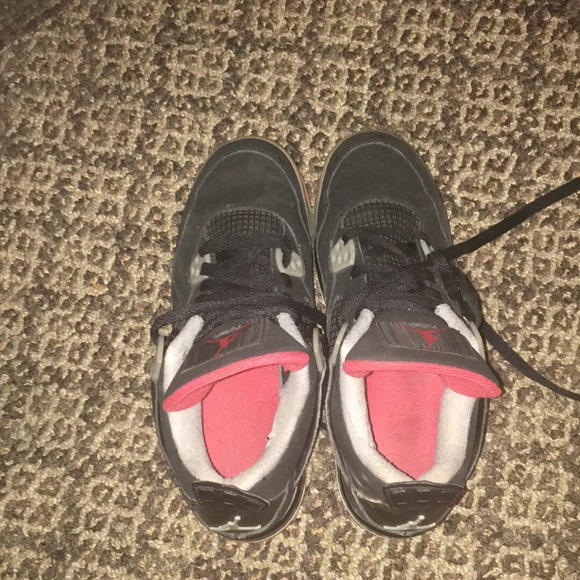 Jordan’s 6.5y - Picture 2 of 4